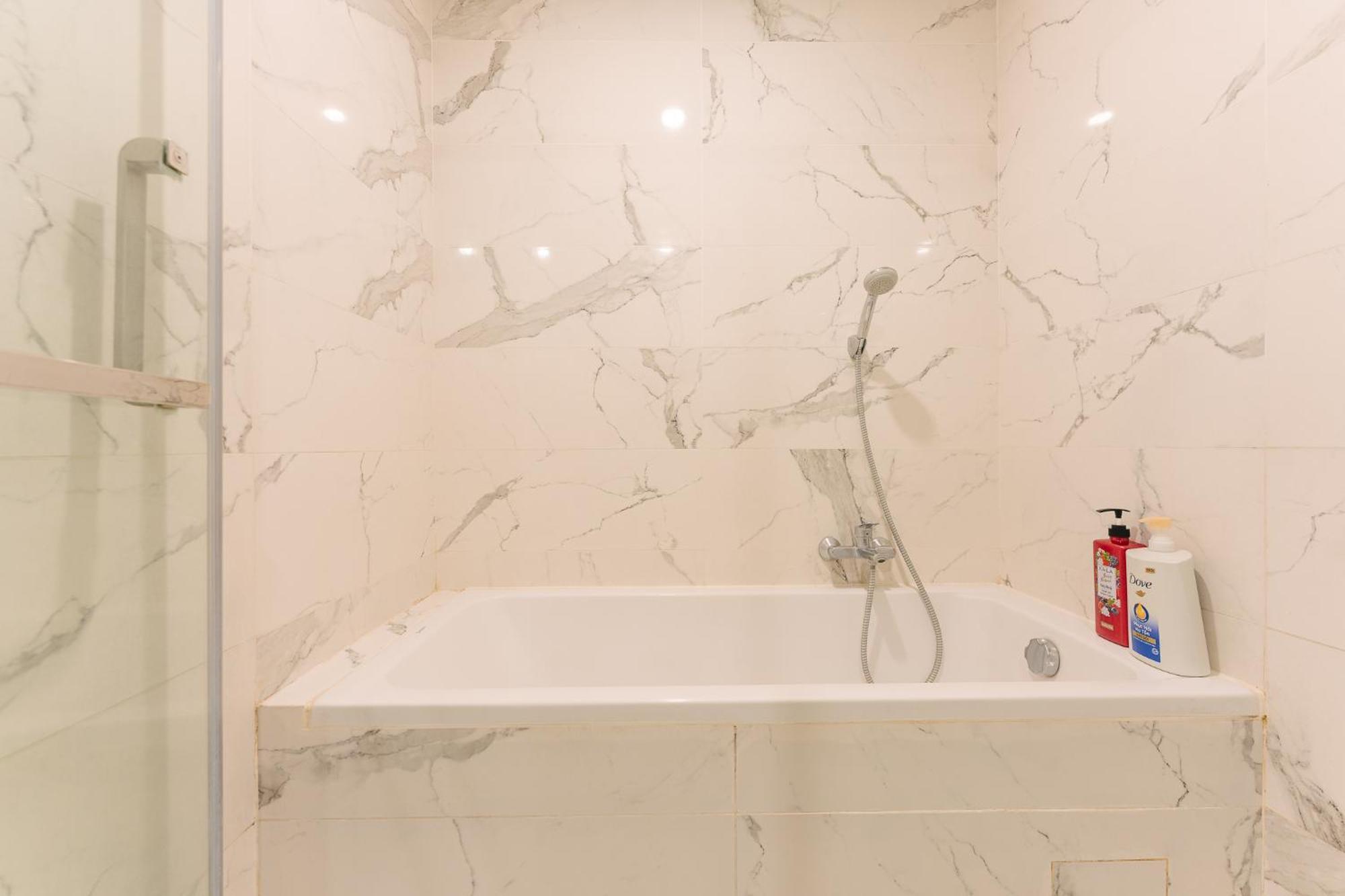 Hi-Home Suites - Hanoi Downtown Aqua Central Bagian luar foto